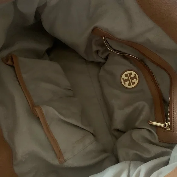 Tory Burch Camel Leather Shoulder Bag - Picture 4 of 12